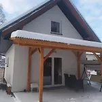 Caloroczny Zagroda Mlynski Apartamento Sułkowice