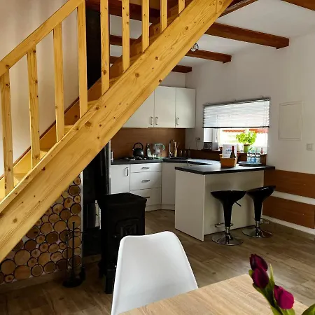 Caloroczny Zagroda Mlynski Daire Sułkowice