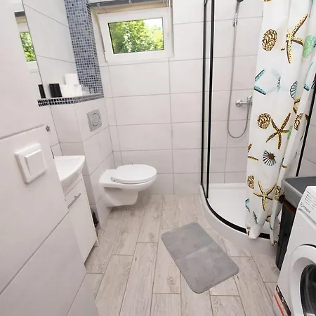 Caloroczny Zagroda Mlynski *